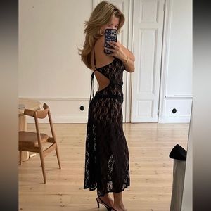 BELLA VENICE LAUREN LACE DRESS